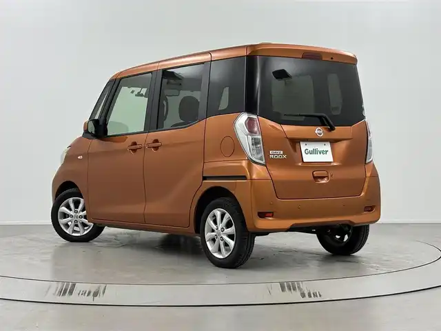 日産 デイズ ルークス X Vセレクション 埼玉県 2018(平30)年 3.3万km プレミアムサンシャインオレンジ 衝突被害軽減システム/純正ナビゲーションMM318D-W/フルセグTV/CD/DVD/Bluetooth/AM/FM/アラウンドビューカメラ/両側パワースライドドア /天井サーキュレーター/純正１４インチアルミホイール/ドライブレコーダーD34-D/ETC/スマートキー/プッシュスタート