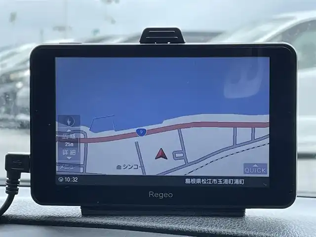 ダイハツ ミラ イース L SAⅢ 島根県 2020(令2)年 5.6万km ホワイト ワンオーナー/純正オーディオ(CK-W70D)/(AM/FM/CD/AUX)/ポータブルナビ/スマートアシストIII/・衝突回避支援ブレーキ機能/・衝突警報機能(対車両/歩行者)/・車線逸脱警報機能/・誤発進抑制制御機能/・先行者発進お知らせ機能/・オートハイビーム/前後ドライブレコーダー/ETC/リモコンキー/アイドリングストップ/13インチサマータイヤ車載/横滑り防止装置/純正フロアマット/取扱説明書/保証書