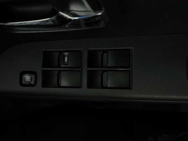 三菱 デリカＤ：５ D－Power package 新潟県 2014(平26)年 2.4万km ダイヤモンドブラックマイカ 4WD/社外SDナビ/　　フルセグ/CD/DVD/SD/BT/バックカメラ/両側パワースライドドア/クルーズコントロール/LEDオートライト/Fフォグ/シートヒーター/純正18インチアルミホイール/パドルシフト/ステアリングスイッチ/アルパインフリップダウンモニター/スマートキー/ETC