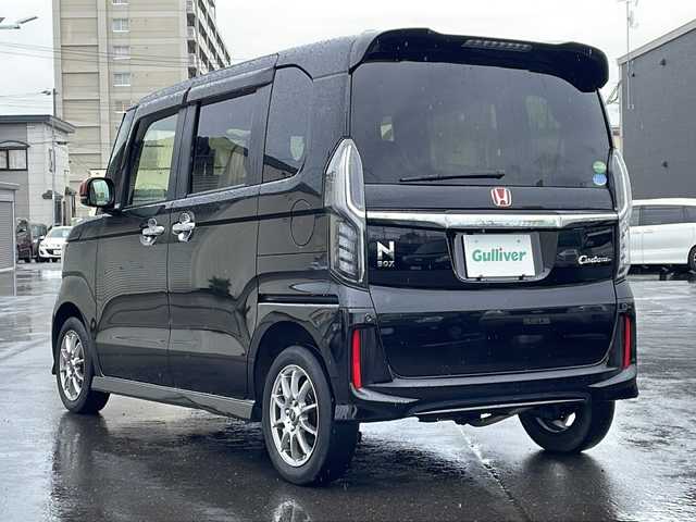 ホンダ Ｎ ＢＯＸ カスタム G L ターボ ホンダセンシング 道北・旭川 2019(令1)年 8.7万km クリスタルブラックパール 純正ナビ(DTV/CD/DVD/BT)/両側パワースライドドア/ハーフレザーシート/バックカメラ/４WD/パドルシフト/ドアバイザー/電格ミラー/フォグランプ/オートライト/オートハイビーム/LEDライト/前席シートヒーター/クルーズコントロール/コーナーセンサー/バックカメラ/ETC/禁煙車/プッシュスタート/衝突軽減ブレーキ/横滑り防止/レーンキープアシスト/ミラーヒーター/前後ドライブレコーダー/保証書/スペアキー