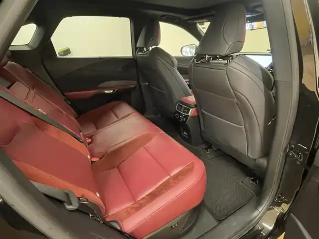 レクサス ＲＸ 500h Fスポーツパフォーマンス 群馬県 2023(令5)年 4.6万km グラファイトブラックガラスフレーク Lexus Safety System +/・プリクラッシュセーフティ/・AdvancedDrive/・ロードサインアシスト/・フロントクロストラフィックアラート/・レーンディパーチャーアラート/・レーンチェンジアシスト/・プロアクティブドライビングアシスト/・リヤクロストラフィックアラート/・ブラインドスポットモニター/・後方車両接近告知/・パーキングサポートブレーキ/・リヤカメラディテクション/・安心降車アシスト/・周辺車両接近時サポート/・クリアランスソナー/純正14インチタッチディスプレイオーディオ/    TV/FM/AM/USB/BT/    AppleCarPlay/AndroidAuto/ドライブレコーダー前後/ビルドインETC2.0/パノラマルーフ/ブラックルーフレール/オレンジキャリパー/プレミアムサウンドシステム/レクサスチームメイト/デジタルインナーミラー/おくだけ充電/ヘッドアップディスプレイ/全席パワーシート/全席シートヒーター/全席エアーシート/3眼LEDヘッドライト/フォグランプ/ハーフレザーシート/純正21インチAW/純正フロアマット