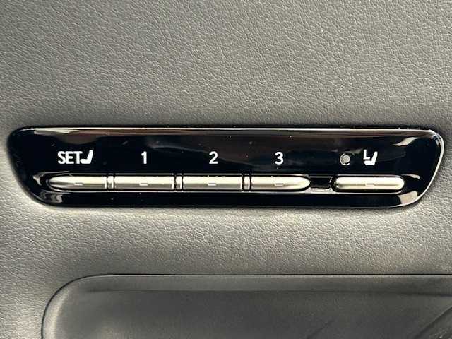 レクサス ＬＳ 500h Iパッケージ 宮城県 2017(平29)年 6.4万km ソニッククォーツ 純正ナビ/アラウンドビューモニター/フルセグTV/Bluetooth、CD、DVD/プリクラッシュセーフティ/レーダークルーズコントロール/レーントレーシングアシスト/アダプティブハイビームシステム/コーナーセンサー/MTモード付きAT/プッシュスタート/シートヒーター/エアシート/ハンドルヒーター/パワーシート/三眼LEDヘッドライト/オートライト/純正ビルトインETC2.0/純正ドライブレコーダー/純正アルミホイール/純正フロアマット/アイドリングストップ/横滑り防止装置
