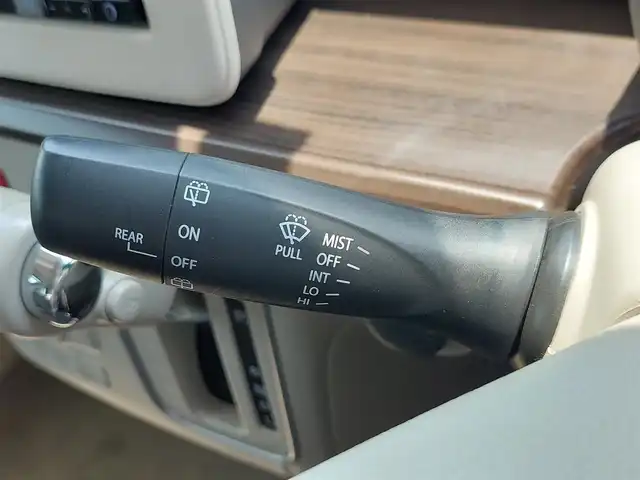 スズキ ラパン F リミテッド 熊本県 2018(平30)年 6.1万km フォーンベージュM レーダーブレーキサポート/SDナビ(AVIC-RZ302)/フルセグTV/CD/DVD/BT/シートヒーター/アイドリングストップ/横滑り防止装置/LEDヘッドライト/革巻きステアリング/純正アルミホイール/保証書・取説・スペアキー