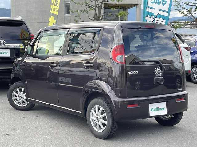 日産 モコ X FOUR 長野県 2013(平25)年 9万km アーバンブラウン 社外ナビ（FM/AM、CD、DVD、USB）/バックカメラ/ETC/チップアップシート/ハロゲンオートライト/D席パワーシート/純正フロアマット/社外１３AW/ダブルエアバック/ABS/４WD/エンジンスターター/保証書、取扱説明書/スマートキー