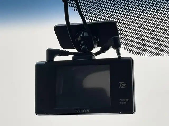 トヨタ アルファードハイブリット S タイプゴールドⅡ 愛知県 2022(令4)年 1.7万km ホワイトパールクリスタルシャイン 純正１０．５インチナビ　ＴＶ　全方位カメラ　デジタルインナーミラー　パーキングアシスト　ＢＳＭ　衝突軽減　前後ドラレコ　ＥＴＣ　レーダクルコン　電動パーキング　オットマン　ＬＥＤヘッドライト　禁煙車