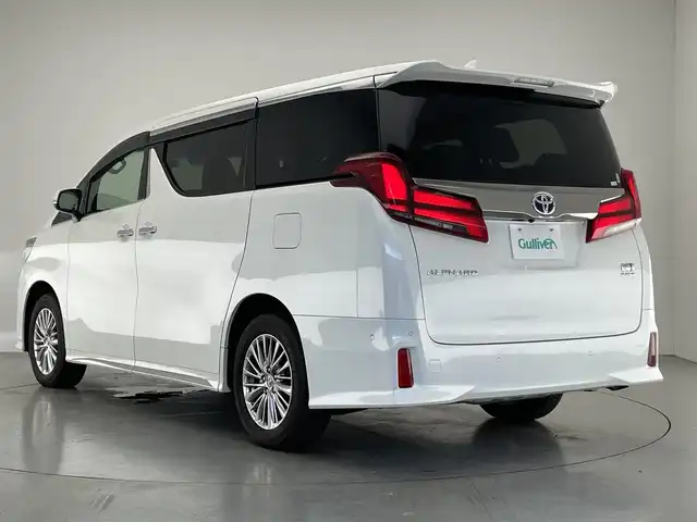 トヨタ アルファードハイブリット S タイプゴールドⅡ 愛知県 2022(令4)年 1.7万km ホワイトパールクリスタルシャイン 純正１０．５インチナビ　ＴＶ　全方位カメラ　デジタルインナーミラー　パーキングアシスト　ＢＳＭ　衝突軽減　前後ドラレコ　ＥＴＣ　レーダクルコン　電動パーキング　オットマン　ＬＥＤヘッドライト　禁煙車