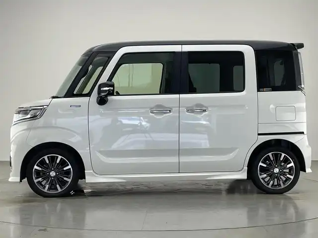 マツダ フレアワゴン カスタムスタイル ハイブリッド XT 愛知県 2023(令5)年 5万km パールⅡ 社外８型ナビ　ＨＵＤ　全方位カメラ　禁煙車　両側パワスラ　Ｂｌｕｅｔｏｏｔｈ　フルセグＴＶ　ＤＶＤ再生　前後ドラレコ　ＥＴＣ　衝突軽減　レーンキープ　ＬＥＤオートライト　黒ハーフレザー　ターボ搭載車　プッシュスタート　スマートキー　パドルシフト　リアシーリングファン　フォグランプ