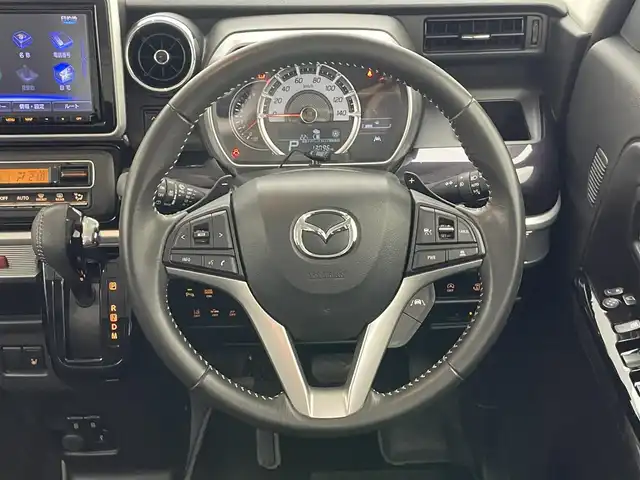 マツダ フレアワゴン カスタムスタイル ハイブリッド XT 愛知県 2023(令5)年 5万km パールⅡ 社外８型ナビ　ＨＵＤ　全方位カメラ　禁煙車　両側パワスラ　Ｂｌｕｅｔｏｏｔｈ　フルセグＴＶ　ＤＶＤ再生　前後ドラレコ　ＥＴＣ　衝突軽減　レーンキープ　ＬＥＤオートライト　黒ハーフレザー　ターボ搭載車　プッシュスタート　スマートキー　パドルシフト　リアシーリングファン　フォグランプ