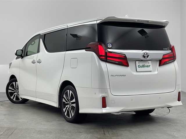 トヨタ アルファード S Cパッケージ 愛知県 2020(令2)年 5.5万km ホワイトパールクリスタルシャイン 禁煙車/純正T-Connect SDナビ/JBLブレミアムサウンドシステム/フルセグTV/CD・DVDデッキ/ビルトインETC/前後ドライブレコーダー/パノラミックビューモニター/ツインムーンルーフ/リヤシートエンターテインメントシステム/デジタルインナーミラー/トヨタセーフティセンス/プリクラッシュセーフティ/レーントレーシングアシスト/レーダークルーズ/ロードサインアシスト/アダプティブハイビーム/インテリジェントクリアランスソナー/リヤクロストラフィックオートブレーキ/インテリジェントパーキングアシスト2/3眼LEDヘッドライト/オートライト/LEDフォグランプ/パワーバックドア/両側ワンタッチパワースライドドア/黒合皮シート/前席パワーシート(快適温熱+ベンチレーション付)/運転席ポジションメモリー/2列目エグゼクティブパワーシート/助手席・2列目パワーオットマン/純正フロアマット/本革コンビステア/ステアスイッチ/ステアヒーター/プッシュスタート/電動格納ミラー(リバース連動機能付)/イモビライザー