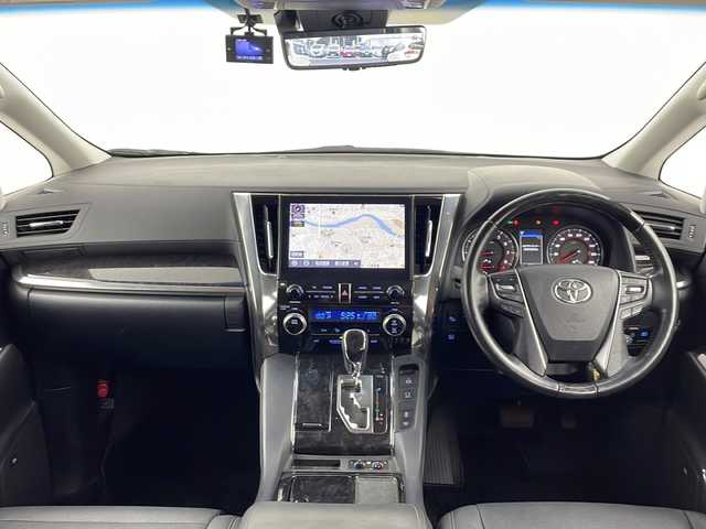 トヨタ アルファード S Cパッケージ 愛知県 2020(令2)年 5.5万km ホワイトパールクリスタルシャイン 禁煙車/純正T-Connect SDナビ/JBLブレミアムサウンドシステム/フルセグTV/CD・DVDデッキ/ビルトインETC/前後ドライブレコーダー/パノラミックビューモニター/ツインムーンルーフ/リヤシートエンターテインメントシステム/デジタルインナーミラー/トヨタセーフティセンス/プリクラッシュセーフティ/レーントレーシングアシスト/レーダークルーズ/ロードサインアシスト/アダプティブハイビーム/インテリジェントクリアランスソナー/リヤクロストラフィックオートブレーキ/インテリジェントパーキングアシスト2/3眼LEDヘッドライト/オートライト/LEDフォグランプ/パワーバックドア/両側ワンタッチパワースライドドア/黒合皮シート/前席パワーシート(快適温熱+ベンチレーション付)/運転席ポジションメモリー/2列目エグゼクティブパワーシート/助手席・2列目パワーオットマン/純正フロアマット/本革コンビステア/ステアスイッチ/ステアヒーター/プッシュスタート/電動格納ミラー(リバース連動機能付)/イモビライザー
