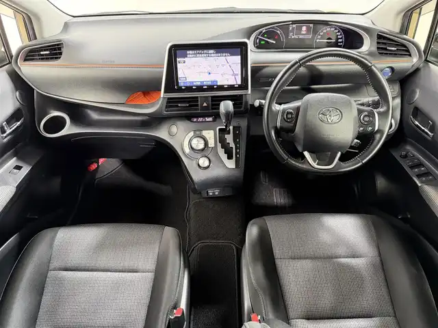 トヨタ シエンタ ハイブリッド ファンベースG 大阪府 2018(平30)年 5.9万km ブラックマイカ/ベージュ 2トーン 純正9型ナビ　全周囲カメラ Bluetooth　フルセグTV DVD再生　トヨタセーフティーセンス　クルーズコントロール　両側パワースライドドア　ビルトインETC オートライト　LEDヘッドライト　スマートキー