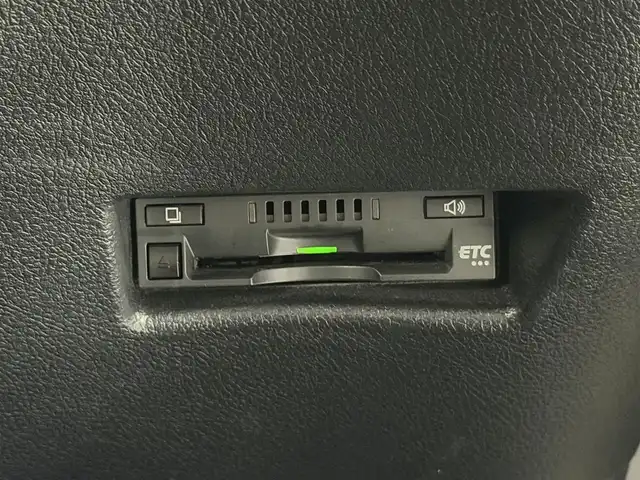 トヨタ シエンタ ハイブリッド ファンベースG 大阪府 2018(平30)年 5.9万km ブラックマイカ/ベージュ 2トーン 純正9型ナビ　全周囲カメラ Bluetooth　フルセグTV DVD再生　トヨタセーフティーセンス　クルーズコントロール　両側パワースライドドア　ビルトインETC オートライト　LEDヘッドライト　スマートキー