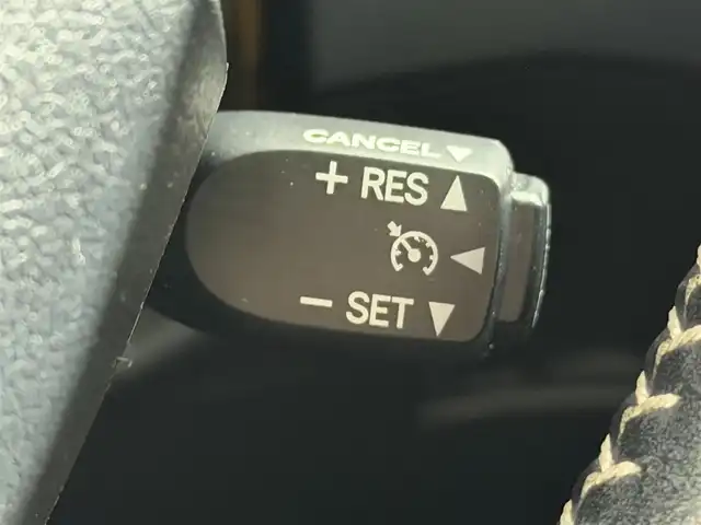 トヨタ シエンタ ハイブリッド ファンベースG 大阪府 2018(平30)年 5.9万km ブラックマイカ/ベージュ 2トーン 純正9型ナビ　全周囲カメラ Bluetooth　フルセグTV DVD再生　トヨタセーフティーセンス　クルーズコントロール　両側パワースライドドア　ビルトインETC オートライト　LEDヘッドライト　スマートキー