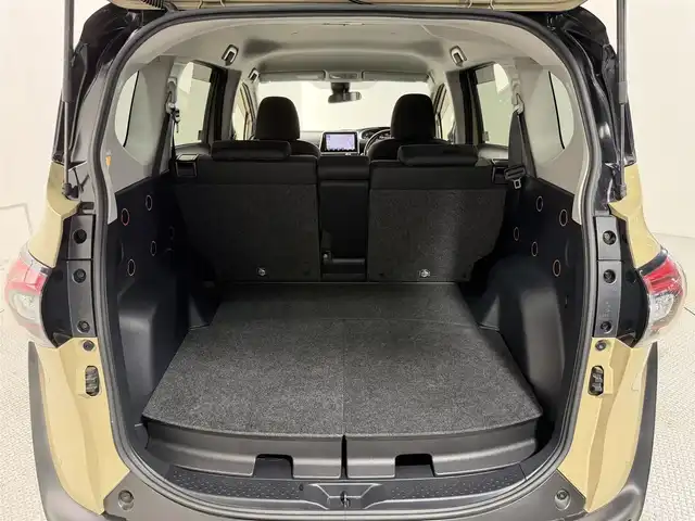 トヨタ シエンタ ハイブリッド ファンベースG 大阪府 2018(平30)年 5.9万km ブラックマイカ/ベージュ 2トーン 純正9型ナビ　全周囲カメラ Bluetooth　フルセグTV DVD再生　トヨタセーフティーセンス　クルーズコントロール　両側パワースライドドア　ビルトインETC オートライト　LEDヘッドライト　スマートキー