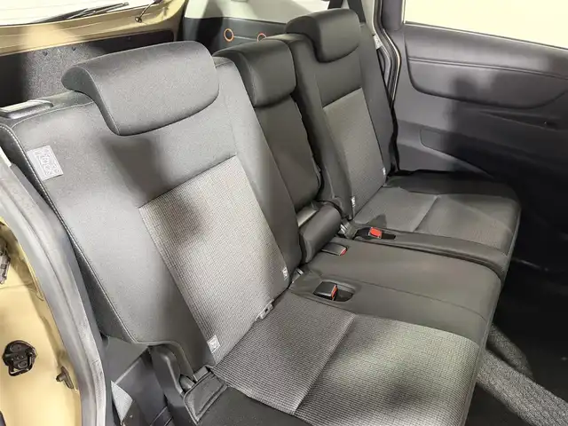 トヨタ シエンタ ハイブリッド ファンベースG 大阪府 2018(平30)年 5.9万km ブラックマイカ/ベージュ 2トーン 純正9型ナビ　全周囲カメラ Bluetooth　フルセグTV DVD再生　トヨタセーフティーセンス　クルーズコントロール　両側パワースライドドア　ビルトインETC オートライト　LEDヘッドライト　スマートキー