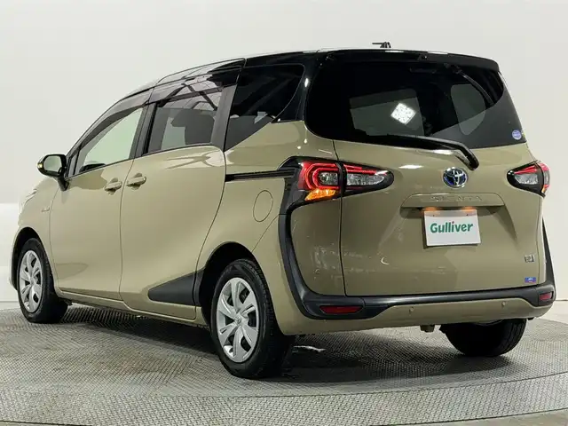 トヨタ シエンタ ハイブリッド ファンベースG 大阪府 2018(平30)年 5.9万km ブラックマイカ/ベージュ 2トーン 純正9型ナビ　全周囲カメラ Bluetooth　フルセグTV DVD再生　トヨタセーフティーセンス　クルーズコントロール　両側パワースライドドア　ビルトインETC オートライト　LEDヘッドライト　スマートキー