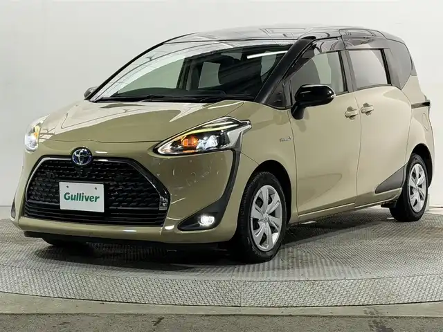 トヨタ シエンタ ハイブリッド ファンベースG 大阪府 2018(平30)年 5.9万km ブラックマイカ/ベージュ 2トーン 純正9型ナビ　全周囲カメラ Bluetooth　フルセグTV DVD再生　トヨタセーフティーセンス　クルーズコントロール　両側パワースライドドア　ビルトインETC オートライト　LEDヘッドライト　スマートキー