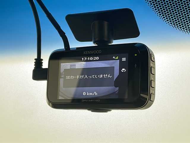 ホンダ シャトル ハイブリッド X 宮城県 2016(平28)年 7.5万km ホワイトオーキッドパール 禁煙車/あんしんパッケージ/・シティブレーキアクティブシステム/・サイドカーテンエアバッグシステム/クルーズコントロール/純正7型ナビ/・BT.CD.DVD.SD/・ワンセグTV/バックカメラ/ハーフレザシート/ビルトインETC/ドライブレコーダー（FR）/LEDヘッドライト/フォグライト/プッシュスタート/スマートキー×2/横滑り防止/パドルシフト/純正フロアマット/ドアバイザー