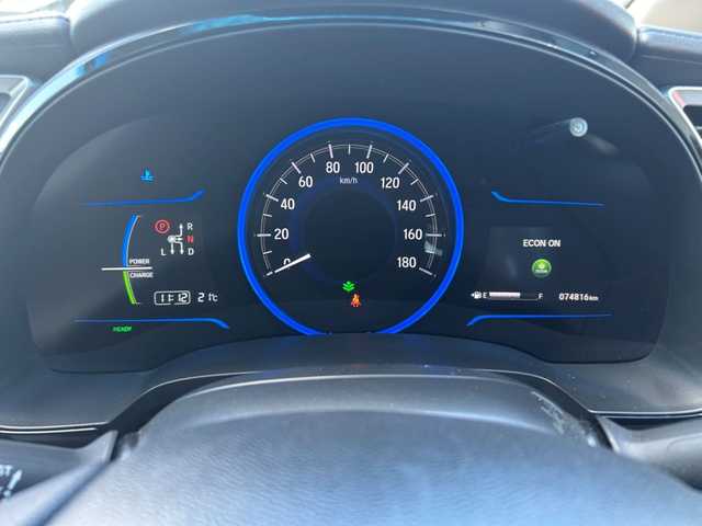 ホンダ シャトル ハイブリッド X 宮城県 2016(平28)年 7.5万km ホワイトオーキッドパール 禁煙車/あんしんパッケージ/・シティブレーキアクティブシステム/・サイドカーテンエアバッグシステム/クルーズコントロール/純正7型ナビ/・BT.CD.DVD.SD/・ワンセグTV/バックカメラ/ハーフレザシート/ビルトインETC/ドライブレコーダー（FR）/LEDヘッドライト/フォグライト/プッシュスタート/スマートキー×2/横滑り防止/パドルシフト/純正フロアマット/ドアバイザー