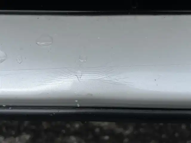 トヨタ ハリアー プレミアム 道央・札幌 2014(平26)年 5.8万km ホワイトパールクリスタルシャイン ４WD/寒冷地仕様/純正SDナビ/AM/FM/BT/SD/CD/ワンセグ/衝突被害軽減ブレーキ/横滑り防止装置/クルーズコントロール/レーンキープアシスト/バックカメラ/ビルトインETC/アイドリングストップ/ワイパーデアイサー/ECOMODE/PWRMODE/パワーバックドア/D席パワーシート/革巻きウッドコンビステアリング/自動防眩ミラー/MTモード付AT/レーダー探知機/プッシュスタート/スマートキー/LEDヘッドライト/オートライト/オートマチックハイビーム/フォグランプ/電動格納ミラー/ウィンカーミラー/純正フロアマット/ドアバイザー/スペアキー/純正エンジンスターター/純正AW付夏タイヤ積込/235/55/R18/2014年/山4mm