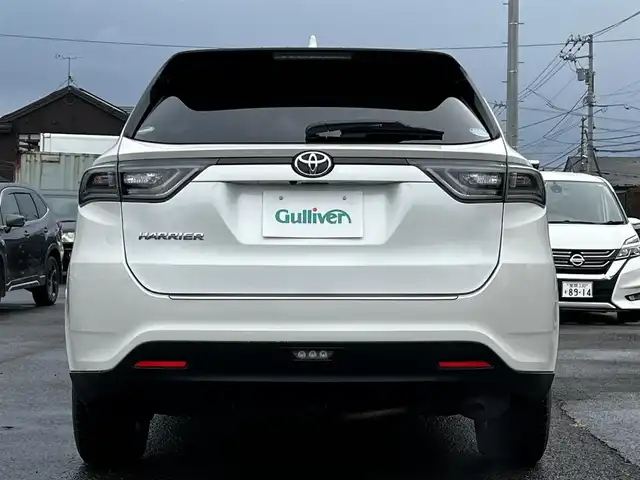 トヨタ ハリアー プレミアム 道央・札幌 2014(平26)年 5.8万km ホワイトパールクリスタルシャイン ４WD/寒冷地仕様/純正SDナビ/AM/FM/BT/SD/CD/ワンセグ/衝突被害軽減ブレーキ/横滑り防止装置/クルーズコントロール/レーンキープアシスト/バックカメラ/ビルトインETC/アイドリングストップ/ワイパーデアイサー/ECOMODE/PWRMODE/パワーバックドア/D席パワーシート/革巻きウッドコンビステアリング/自動防眩ミラー/MTモード付AT/レーダー探知機/プッシュスタート/スマートキー/LEDヘッドライト/オートライト/オートマチックハイビーム/フォグランプ/電動格納ミラー/ウィンカーミラー/純正フロアマット/ドアバイザー/スペアキー/純正エンジンスターター/純正AW付夏タイヤ積込/235/55/R18/2014年/山4mm