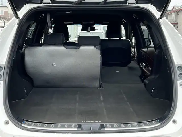 トヨタ ハリアー プレミアム 道央・札幌 2014(平26)年 5.8万km ホワイトパールクリスタルシャイン ４WD/寒冷地仕様/純正SDナビ/AM/FM/BT/SD/CD/ワンセグ/衝突被害軽減ブレーキ/横滑り防止装置/クルーズコントロール/レーンキープアシスト/バックカメラ/ビルトインETC/アイドリングストップ/ワイパーデアイサー/ECOMODE/PWRMODE/パワーバックドア/D席パワーシート/革巻きウッドコンビステアリング/自動防眩ミラー/MTモード付AT/レーダー探知機/プッシュスタート/スマートキー/LEDヘッドライト/オートライト/オートマチックハイビーム/フォグランプ/電動格納ミラー/ウィンカーミラー/純正フロアマット/ドアバイザー/スペアキー/純正エンジンスターター/純正AW付夏タイヤ積込/235/55/R18/2014年/山4mm