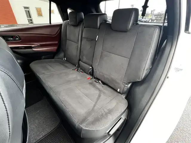 トヨタ ハリアー プレミアム 道央・札幌 2014(平26)年 5.8万km ホワイトパールクリスタルシャイン ４WD/寒冷地仕様/純正SDナビ/AM/FM/BT/SD/CD/ワンセグ/衝突被害軽減ブレーキ/横滑り防止装置/クルーズコントロール/レーンキープアシスト/バックカメラ/ビルトインETC/アイドリングストップ/ワイパーデアイサー/ECOMODE/PWRMODE/パワーバックドア/D席パワーシート/革巻きウッドコンビステアリング/自動防眩ミラー/MTモード付AT/レーダー探知機/プッシュスタート/スマートキー/LEDヘッドライト/オートライト/オートマチックハイビーム/フォグランプ/電動格納ミラー/ウィンカーミラー/純正フロアマット/ドアバイザー/スペアキー/純正エンジンスターター/純正AW付夏タイヤ積込/235/55/R18/2014年/山4mm