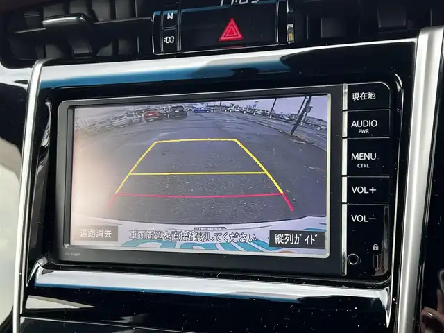 トヨタ ハリアー プレミアム 道央・札幌 2014(平26)年 5.8万km ホワイトパールクリスタルシャイン ４WD/寒冷地仕様/純正SDナビ/AM/FM/BT/SD/CD/ワンセグ/衝突被害軽減ブレーキ/横滑り防止装置/クルーズコントロール/レーンキープアシスト/バックカメラ/ビルトインETC/アイドリングストップ/ワイパーデアイサー/ECOMODE/PWRMODE/パワーバックドア/D席パワーシート/革巻きウッドコンビステアリング/自動防眩ミラー/MTモード付AT/レーダー探知機/プッシュスタート/スマートキー/LEDヘッドライト/オートライト/オートマチックハイビーム/フォグランプ/電動格納ミラー/ウィンカーミラー/純正フロアマット/ドアバイザー/スペアキー/純正エンジンスターター/純正AW付夏タイヤ積込/235/55/R18/2014年/山4mm