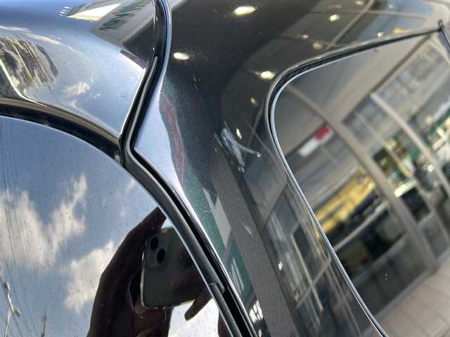 トヨタ シエンタ ハイブリッド G 静岡県 2016(平28)年 8.9万km ブラックマイカ 純正ナビ/・FM/AM/・CD/DVD/・TV/・SD録音/・Bluetooth/主要装備/・バックカメラ/・両側パワースライドドア/・ＥＴＣ/・ステアリングリモコン/・プッシュスタート/・オートエアコン/・横滑り防止装置/・純正ホイールキャップ/・ハロゲンヘッドライト/・純正フロアマット/・マニュアルレベリング