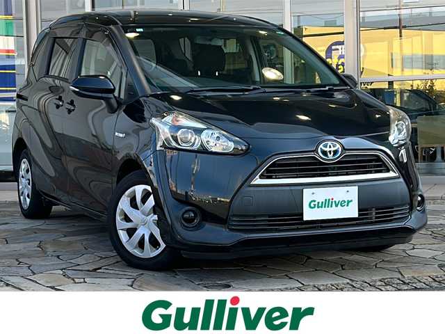 トヨタ シエンタ ハイブリッド G 静岡県 2016(平28)年 8.9万km ブラックマイカ 純正ナビ/・FM/AM/・CD/DVD/・TV/・SD録音/・Bluetooth/主要装備/・バックカメラ/・両側パワースライドドア/・ＥＴＣ/・ステアリングリモコン/・プッシュスタート/・オートエアコン/・横滑り防止装置/・純正ホイールキャップ/・ハロゲンヘッドライト/・純正フロアマット/・マニュアルレベリング