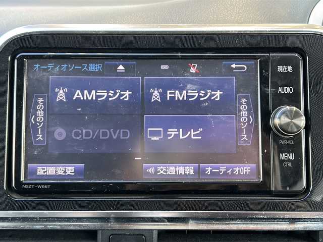 トヨタ シエンタ ハイブリッド G 静岡県 2016(平28)年 8.9万km ブラックマイカ 純正ナビ/・FM/AM/・CD/DVD/・TV/・SD録音/・Bluetooth/主要装備/・バックカメラ/・両側パワースライドドア/・ＥＴＣ/・ステアリングリモコン/・プッシュスタート/・オートエアコン/・横滑り防止装置/・純正ホイールキャップ/・ハロゲンヘッドライト/・純正フロアマット/・マニュアルレベリング