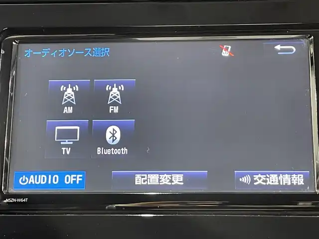 トヨタ プリウス A ツーリングセレクション 愛知県 2016(平28)年 7.8万km エモーショナルレッド 純正ナビ/（フルセグTV/Bluetooth/AM/FM）/衝突軽減ブレーキ/レーダークルーズコントロール/ビルトインETC/バックカメラ/ドライブレコーダー/コーナーセンサー/レーンキープアシスト/パーキングアシスト/プッシュスタート/スマートキー/純正フロアマット/純正17インチアルミホイール/オートライト