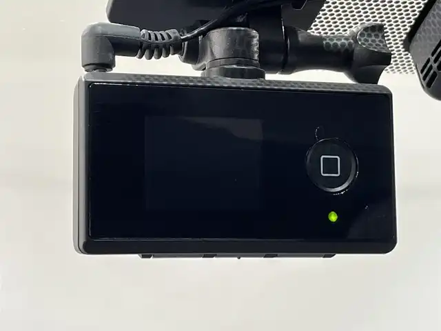 トヨタ プリウス A ツーリングセレクション 愛知県 2016(平28)年 7.8万km エモーショナルレッド 純正ナビ/（フルセグTV/Bluetooth/AM/FM）/衝突軽減ブレーキ/レーダークルーズコントロール/ビルトインETC/バックカメラ/ドライブレコーダー/コーナーセンサー/レーンキープアシスト/パーキングアシスト/プッシュスタート/スマートキー/純正フロアマット/純正17インチアルミホイール/オートライト