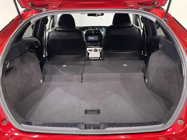 トヨタ プリウス A ツーリングセレクション 愛知県 2016(平28)年 7.8万km エモーショナルレッド 純正ナビ/（フルセグTV/Bluetooth/AM/FM）/衝突軽減ブレーキ/レーダークルーズコントロール/ビルトインETC/バックカメラ/ドライブレコーダー/コーナーセンサー/レーンキープアシスト/パーキングアシスト/プッシュスタート/スマートキー/純正フロアマット/純正17インチアルミホイール/オートライト