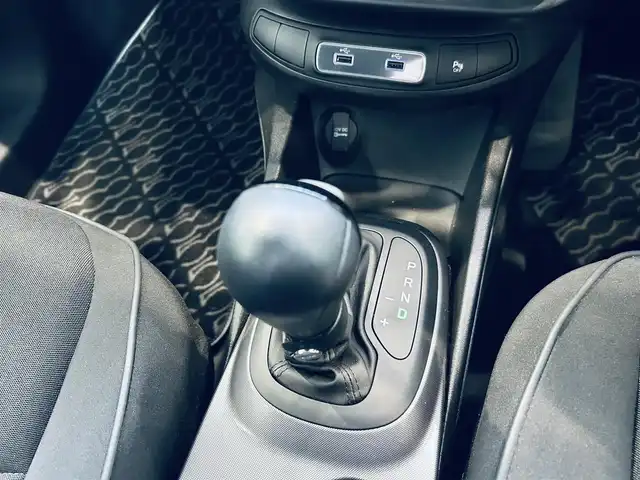 フィアット フィアット ５００Ｘ クラブ 大阪府 2023(令5)年 1.7万km 白 純正ディスプレイオーディオ/applecarplay/バックカメラ/ACC/純正17インチAW/LEDヘッドライト/ブラインドスポット/クリアランスソナー/スマートキー/ETC/ドラレコ