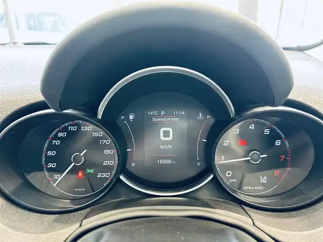 フィアット フィアット ５００Ｘ クラブ 大阪府 2023(令5)年 1.7万km 白 純正ディスプレイオーディオ/applecarplay/バックカメラ/ACC/純正17インチAW/LEDヘッドライト/ブラインドスポット/クリアランスソナー/スマートキー/ETC/ドラレコ