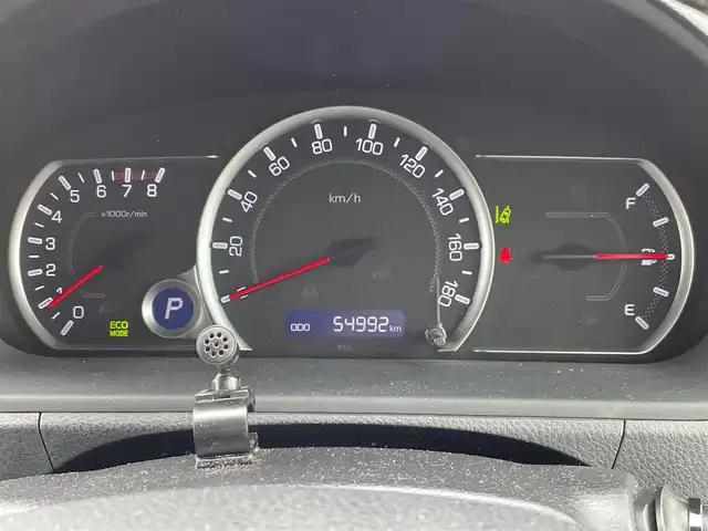 トヨタ ヴォクシー ZS 煌Ⅱ 道東・釧路十勝 2016(平28)年 5.5万km ホワイトパールクリスタルシャイン 4WD/ワンオーナー/寒冷地仕様車/Toyota Ssrty Sense C/・PCS(プリクラッシュセーフティシステム)/・LDA(レーンディパーチャーアラート)/・オートマチックハイビーム/・先行車発進告知機能/TRDフルエアロ/ (フロント/サイド/リア/リアアンダー)/社外メモリナビ/ (CD/DVD/BT)/フルセグTV/バックカメラ/ビルトインETC/社外ドライブレコーダー/両側パワースライドドア/革巻きステアリング/ステアリングスイッチ/クルーズコントロール/プッシュスタート/スマートキー/スペアキー/純正16インチAW/社外16インチAW付スタッドレスタイヤ積込/オートライト/純正LEDヘッドライト/フォグランプ/ウインカーミラー/電動格納ミラー/純正ドアバイザー/純正フロアマット/アイドリングストップ/横滑り防止装置/ナビ取扱説明書/取扱説明書/保証書
