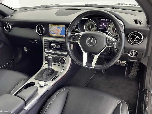 メルセデス・ベンツ ＳＬＫ３５０ ブルーエフィシェンシー 鹿児島県 2012(平24)年 4万km 白 純正ナビ/harman/kardonプレミアムサウンド/クルーズコントロール/パワーシート/レザーシート/シートヒーター/エアスカーフ/純正ドライブレコーダー/オープンカー/取説、保証書
