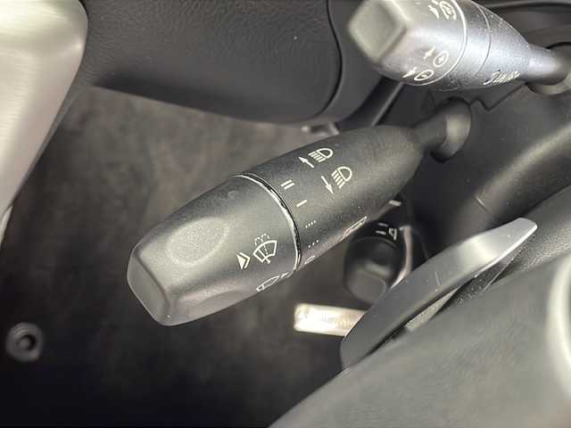 メルセデス・ベンツ ＳＬＫ３５０ ブルーエフィシェンシー 鹿児島県 2012(平24)年 4万km 白 純正ナビ/harman/kardonプレミアムサウンド/クルーズコントロール/パワーシート/レザーシート/シートヒーター/エアスカーフ/純正ドライブレコーダー/オープンカー/取説、保証書