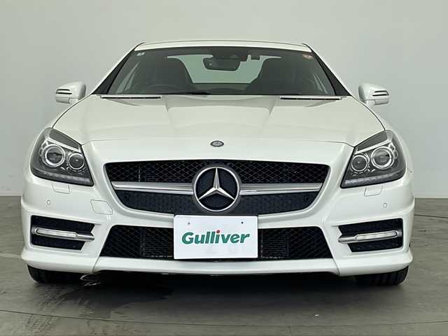メルセデス・ベンツ ＳＬＫ３５０ ブルーエフィシェンシー 鹿児島県 2012(平24)年 4万km 白 純正ナビ/harman/kardonプレミアムサウンド/クルーズコントロール/パワーシート/レザーシート/シートヒーター/エアスカーフ/純正ドライブレコーダー/オープンカー/取説、保証書