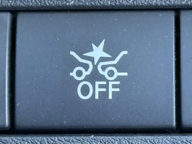 日産 キックス X ツートーンインテリアED 福岡県 2021(令3)年 2万km ブリリアントホワイトパール 純正９型ナビ／フルセグＴＶ　/全方位カメラ　/デジタルインナーミラー　/ドラレコ　/ＥＴＣ　/プロパイロット　/コーナーセンサー　/エマージェンシーブレーキ　/レーンキープ　/シートヒーター　/ステアリングヒーター　/純正１７インチＡＷ