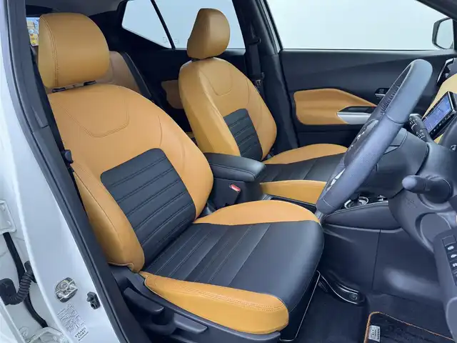 日産 キックス X ツートーンインテリアED 福岡県 2021(令3)年 2万km ブリリアントホワイトパール 純正９型ナビ／フルセグＴＶ　/全方位カメラ　/デジタルインナーミラー　/ドラレコ　/ＥＴＣ　/プロパイロット　/コーナーセンサー　/エマージェンシーブレーキ　/レーンキープ　/シートヒーター　/ステアリングヒーター　/純正１７インチＡＷ