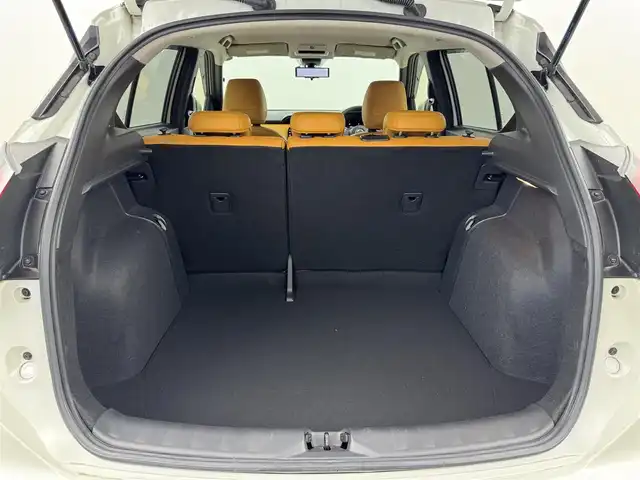 日産 キックス X ツートーンインテリアED 福岡県 2021(令3)年 2万km ブリリアントホワイトパール 純正９型ナビ／フルセグＴＶ　/全方位カメラ　/デジタルインナーミラー　/ドラレコ　/ＥＴＣ　/プロパイロット　/コーナーセンサー　/エマージェンシーブレーキ　/レーンキープ　/シートヒーター　/ステアリングヒーター　/純正１７インチＡＷ