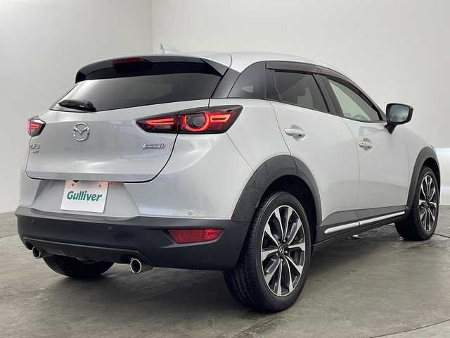 マツダ ＣＸ－３ XDプロアクティブSパッケージ 兵庫県 2018(平30)年 4.2万km セラミックM ・純正SDナビ/・CD/DVD/BT/USB/AUX/・フルセグTV/・衝突軽減システム/・横滑り防止装置/・レーンキープアシスト/・クリアランスソナー/・前後コーナーセンサー/・アラウンドビューモニター/・電動パーキングブレーキ/・オートホールド/・レーダークルーズコントロール/・パドルシフト/・LEDオートライト/・オートマチックハイビーム/・HUD/・BSM/・４WD/・シートヒーター（運転席＋助手席）/・パワーシート（運転席）/・メモリーシート（運転席）/・ステアリングヒーター/・ハーフレザー/・革巻きステアリング/・ETC/・スマートキー/・プッシュスタート/・純正１８インチアルミホイール/・純正フロアマット