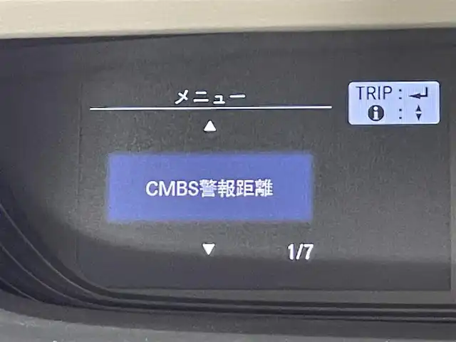 ホンダ フリード＋ ハイブリット G 愛知県 2023(令5)年 2.2万km シルバーミストグリーンM 純正ナビ　/（CD・DVD再生/FM/AM/フルセグTV/iPod/SD)/ホンダセンシング　/　　-衝突軽減ブレーキ　/　　-誤発進抑制機能/　　-アダプティブクルーズコントロール　/　　-路外逸脱抑制機能　/　　-車線維持支援システム/　　-先行車発進お知らせ/　　-標識認識機能/両側パワースライドドア　/シートヒーター　/ビルトインＥＴＣ　/バックカメラ　/前後ドライブレコーダー　/パーキングセンサー　/ＬＥＤヘッドライト/ウインドシールドデアイサー/純正フロアマット/後席サンバイザー/プッシュスタート/　　-スマートキー