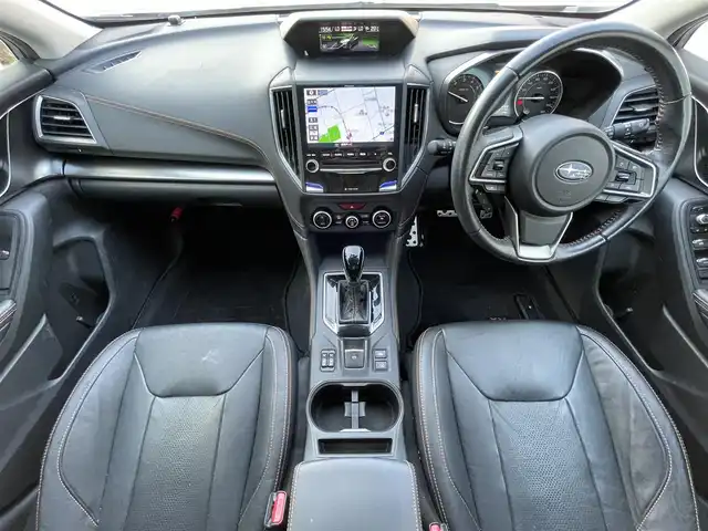 スバル インプレッサ ＸＶ 2．0i－S アイサイト 滋賀県 2017(平29)年 4.9万km クールグレーカーキ ワンオーナー/Panasonic8インチナビ(CN-LR820D)/(AM/FM/CD/BT/USB/SD/フルセグTV)/コーナーセンサー/黒革シート/パワーシート/シートヒーター/シートベンチレーション/バックカメラ/ETC/ドライブレコーダー/アイサイト/衝突軽減ブレーキ/レーントレーシングアシスト/レーダークルーズコントロール/オートライト/アイドリングストップ/横滑り防止装置/革巻きステアリング/ステアリングスイッチ/パドルシフト/X-MODE/純正フロアマット/電格ウインカーミラー/ISOFIX/スマートキー/スペアキー