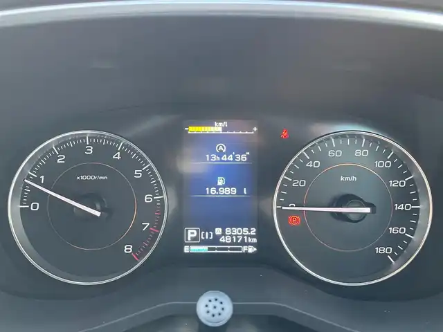 スバル インプレッサ ＸＶ 2．0i－S アイサイト 滋賀県 2017(平29)年 4.9万km クールグレーカーキ ワンオーナー/Panasonic8インチナビ(CN-LR820D)/(AM/FM/CD/BT/USB/SD/フルセグTV)/コーナーセンサー/黒革シート/パワーシート/シートヒーター/シートベンチレーション/バックカメラ/ETC/ドライブレコーダー/アイサイト/衝突軽減ブレーキ/レーントレーシングアシスト/レーダークルーズコントロール/オートライト/アイドリングストップ/横滑り防止装置/革巻きステアリング/ステアリングスイッチ/パドルシフト/X-MODE/純正フロアマット/電格ウインカーミラー/ISOFIX/スマートキー/スペアキー