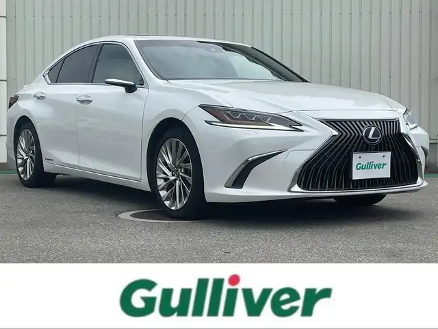レクサス ＥＳ 300h バージョンL 富山県 2019(平31)年 6.2万km ソニッククォーツ サンルーフ/白革/パノラミックビューモニター/メーカーナビ/フルセグＴＶ/Bluetooth/ＤＶＤ再生/ビルトインＥＴＣ2.0/パワーバックドア/全席パワーシート/全席シートヒーター/前席エアシート/ステアリングヒーター/スマートキー/プッシュスタートエンジン/セーフティセンス/レーダークルーズコントロール/レーンキープアシスト/オートマチックハイビーム/ＡＣ１００Ｖ電源/ＭＴモード付ＡＴ/パドルシフト