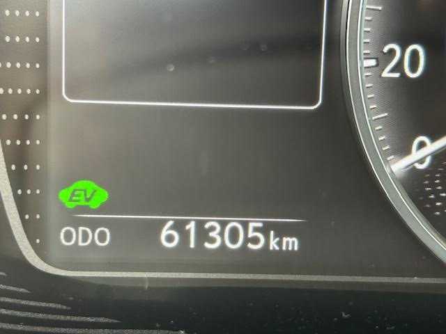 レクサス ＥＳ 300h バージョンL 埼玉県 2019(平31)年 6.2万km ソニッククォーツ サンルーフ/メーカーナビ/【CD/DVD/フルセグ/Bluetooth】/パノラミックビューモニター/ＥＴＣ/3眼LEDヘッドライト/パワーバックドア/パワーシート/シートヒーター/エアシート/ステアリングヒーター/レーダークルーズコントロール/デジタルアウターミラー/ブラインドスポットモニター/レーンキープアシスト/オートマチックハイビーム/ＡＣ１００Ｖ電源/ＭＴモード付ＡＴ/パドルシフト