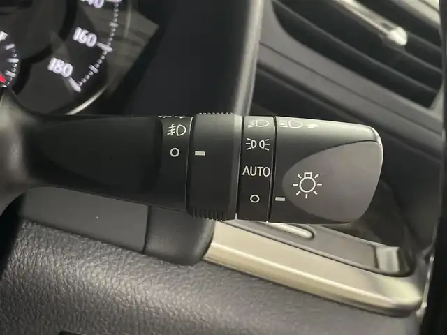 トヨタ ヴェルファイア Z Gエディション 埼玉県 2016(平28)年 6.3万km ホワイトパールクリスタルシャイン 禁煙車　サンルーフ　純正１０型ナビ　１２．１型後席モニター　両側電動スライドドア　ＥＴＣ　ＬＥＤヘッドライト　追従走行　ＭＴモード付ＡＴ　フルセグＴＶ　パワーシート　衝突被害軽減